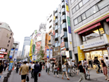 駅前ショッピングスポット